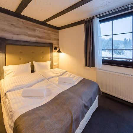 Chalet Crepdechine Hotel Bukovel Exterior photo